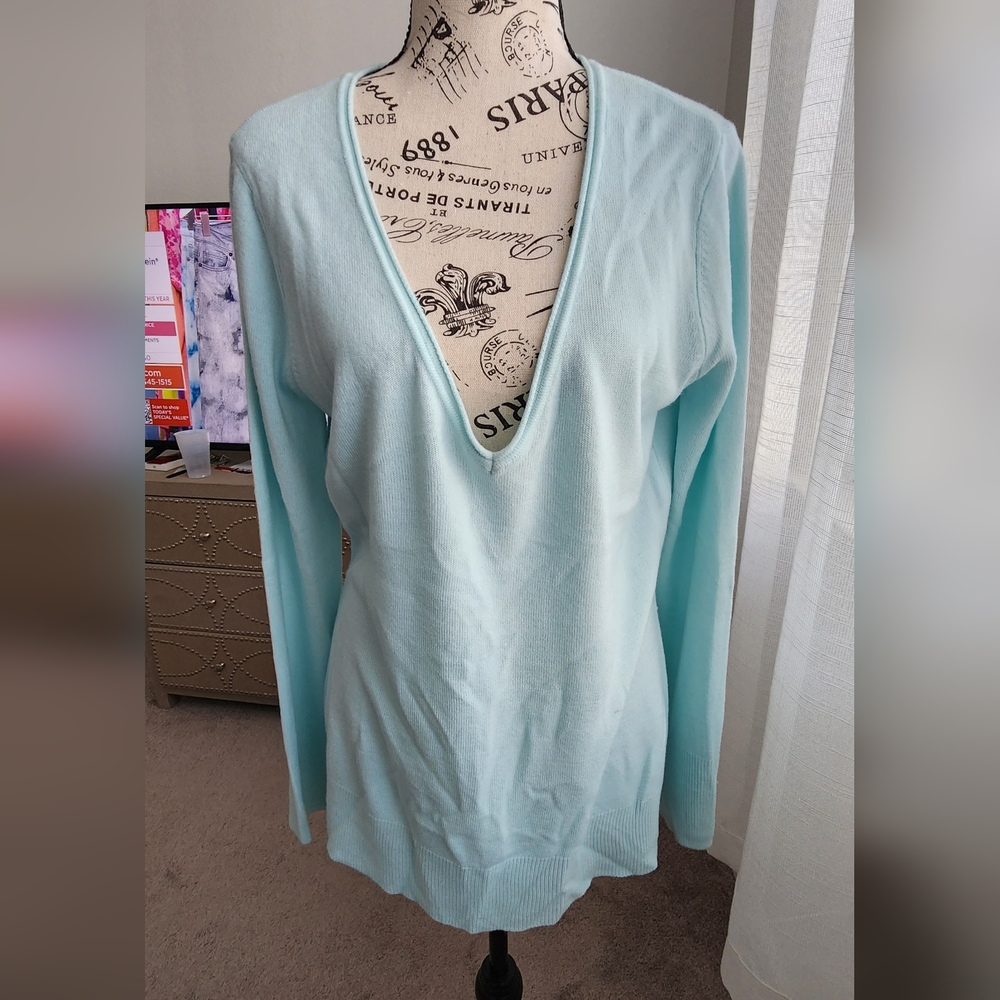 Long sleeve sweater